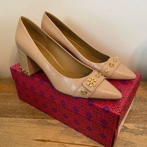 Brand new in box! Tory Burch Kira Pump Size 10